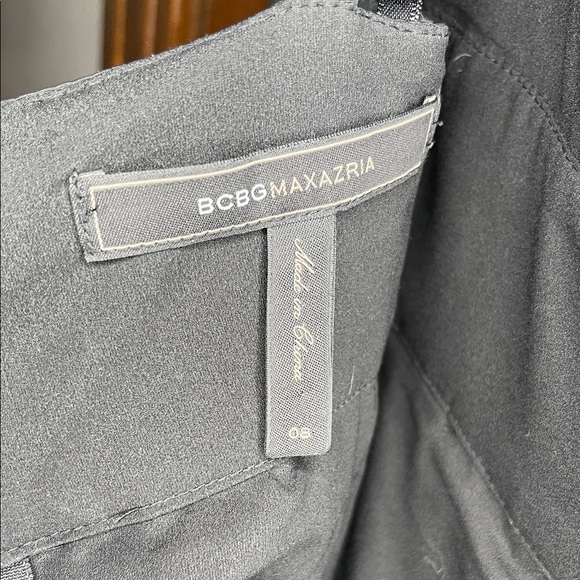 BCBGMaxAzria Size 8 Black V-Neck Prom Party Dress - Picture 2 of 5